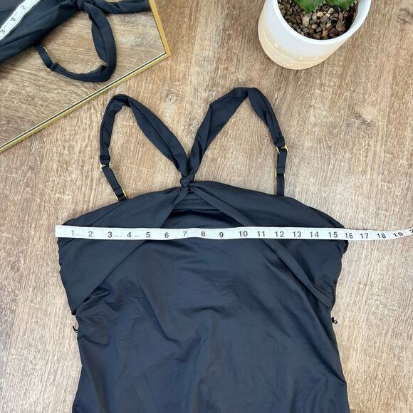 La Blanca One Piece Swimsuit - Picture 7 of 7